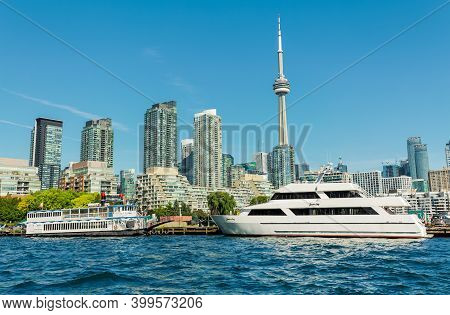 Toronto, Ontario,canada, Oct.11,2019, Water Front Down Town Area, Great Magnificent Inviting View Of