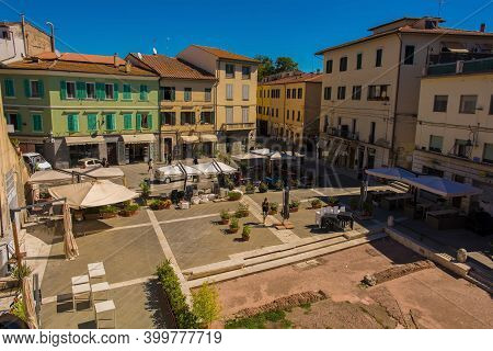 Grosseto, Italy - September 4th 2020. The Historic Piazza Del Sale Square In Central Grosseto In Tus