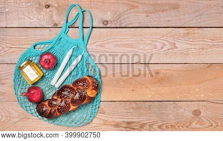 Cloth Bag With Pomegranates, Candles, Honey And Chalah, Reusable Material For Natural Products. Zero