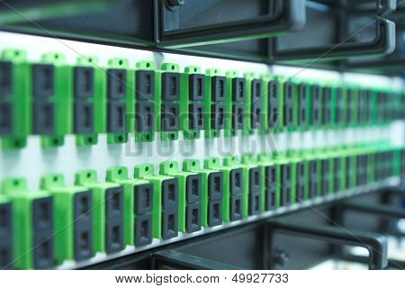 network hub without patch cables