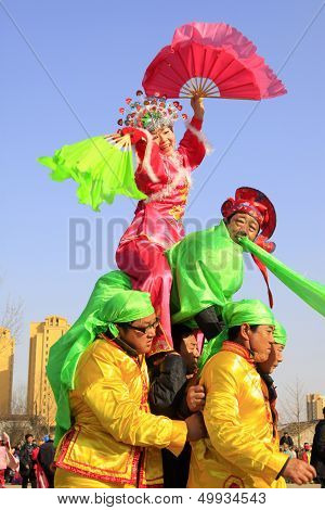 People Wear Colorful Clothes, Yangko Dance Variety Show In The Streets
