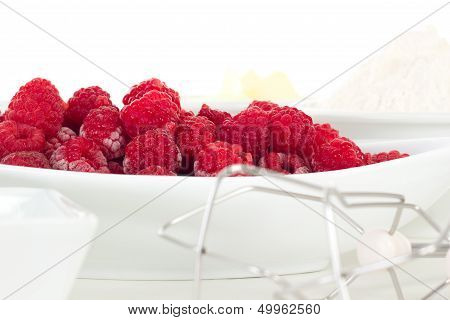 How About Baking Cake With Raspberries?