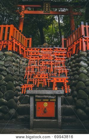 Little torii gates