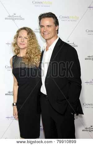 LOS ANGELES - JAN 8:  Becky Southwell, Dylan Neal at the Hallmark TCA Party at a Tournament House on January 8, 2014 in Pasadena, CA