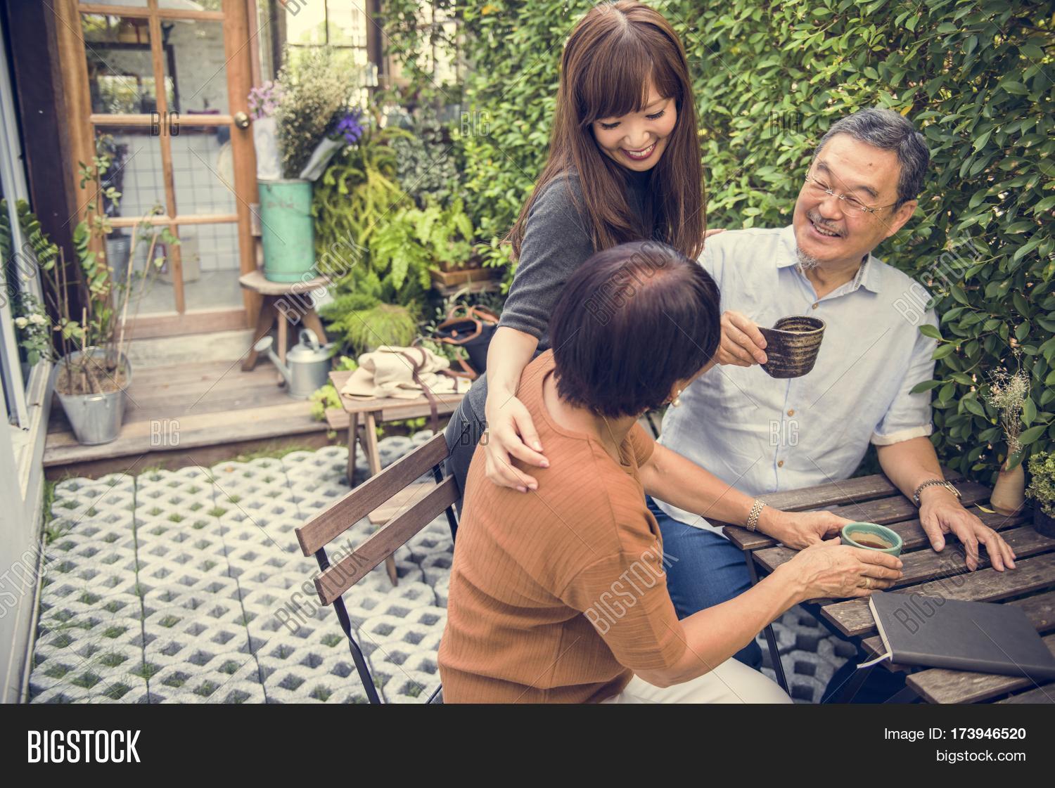 family bonding casual affection relationship