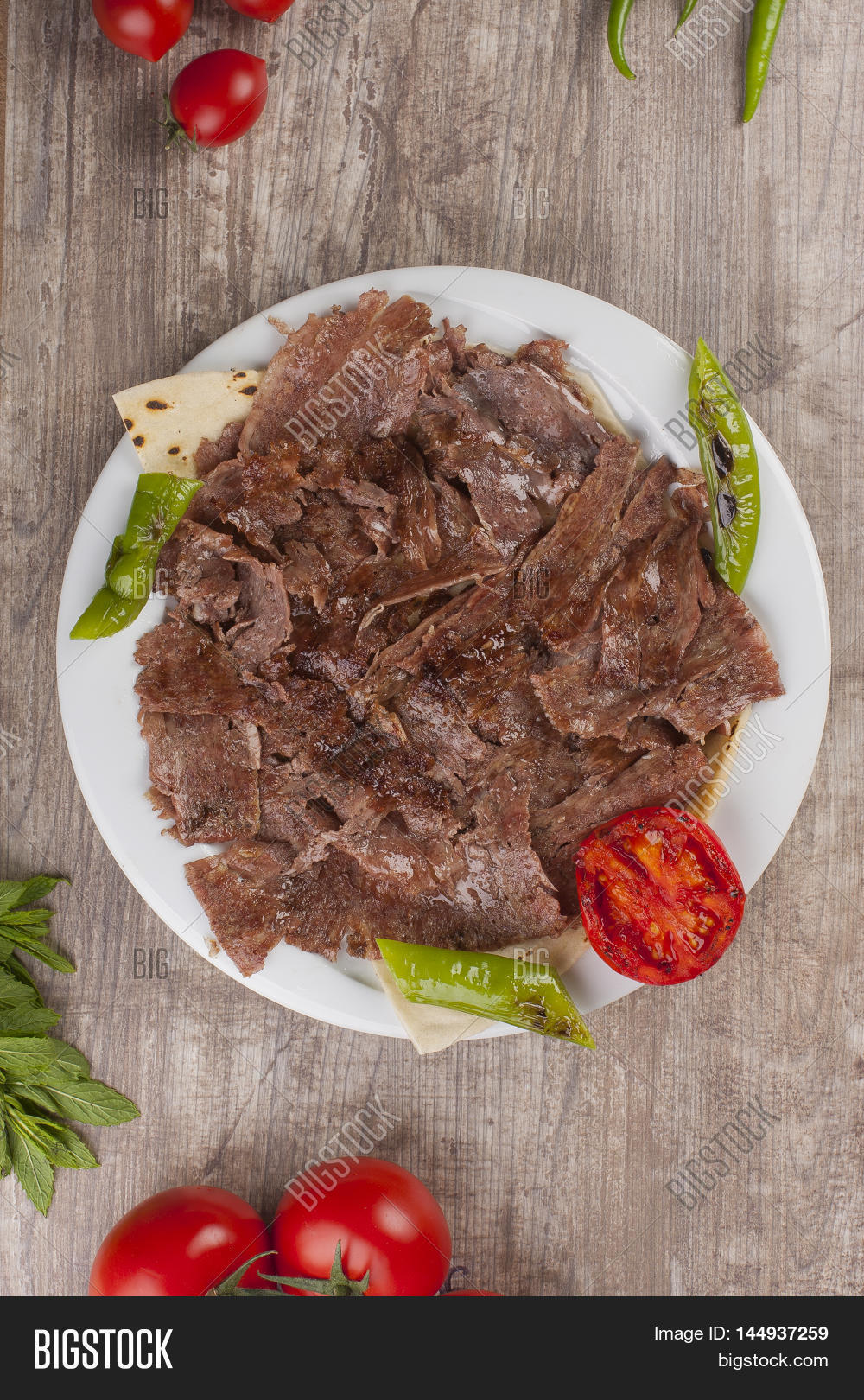 turkish doner kebap meat grill yaprak dner