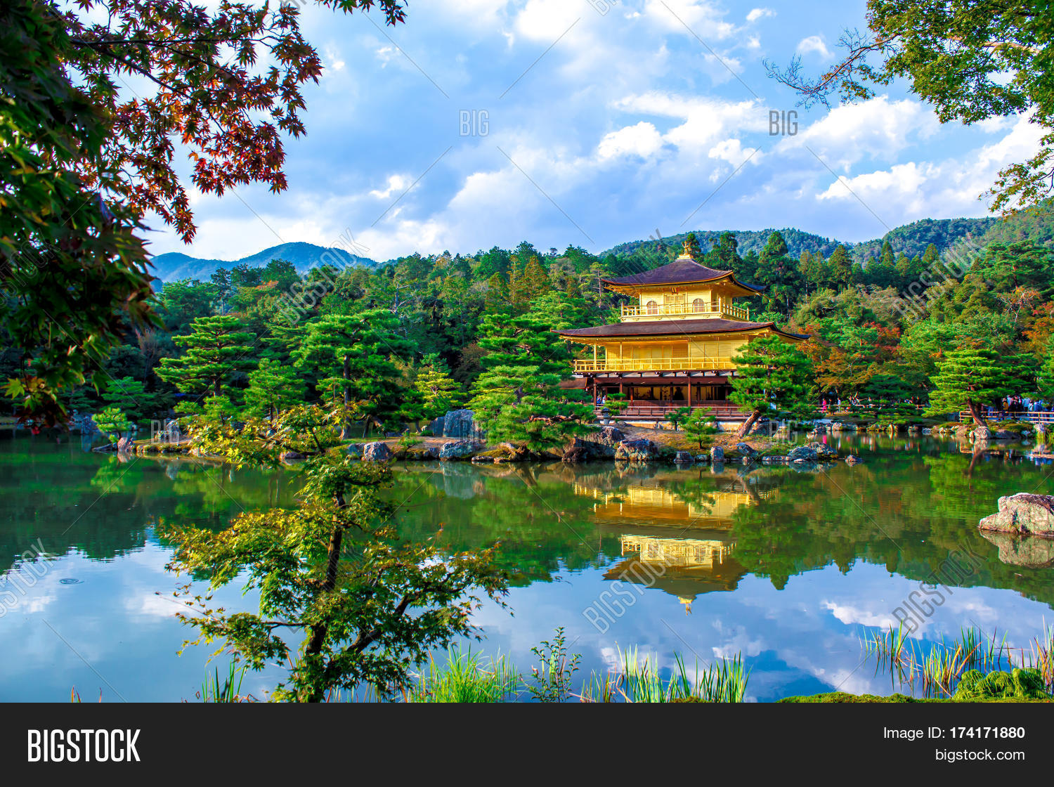 kinkaku-ji the golden pavilion a zen buddhist te