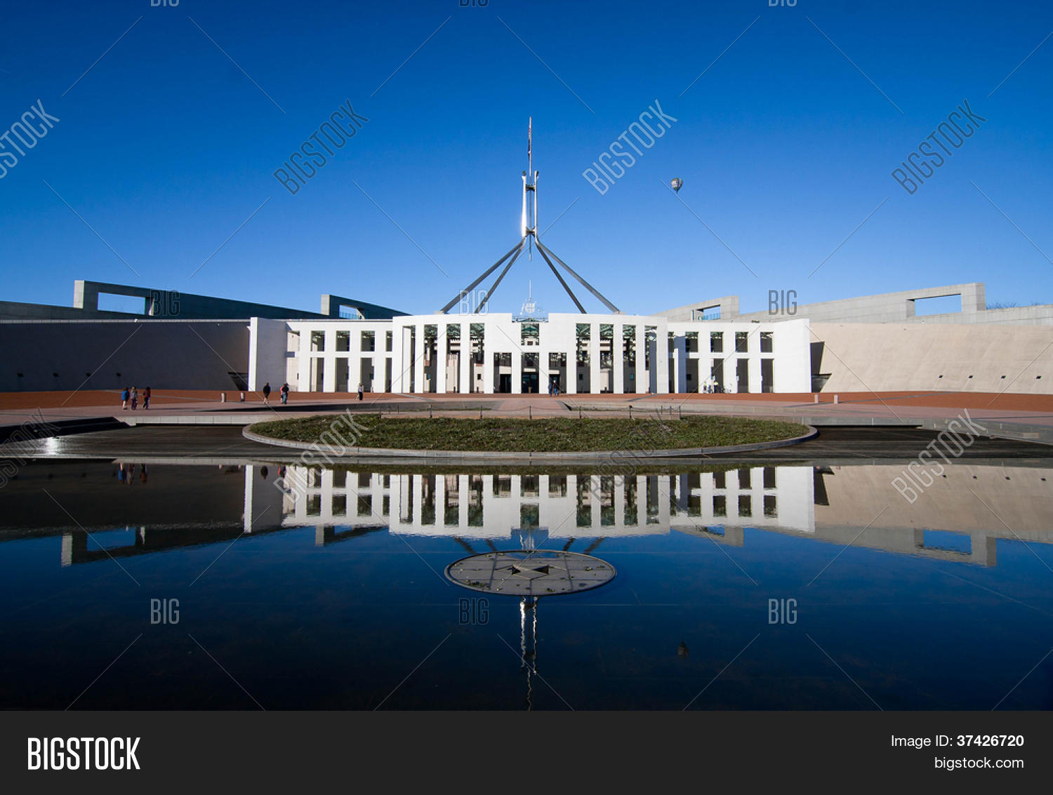堪培拉-sep 20: 澳大利亚的地标议会里去双方的联邦政府 d 库存照片和