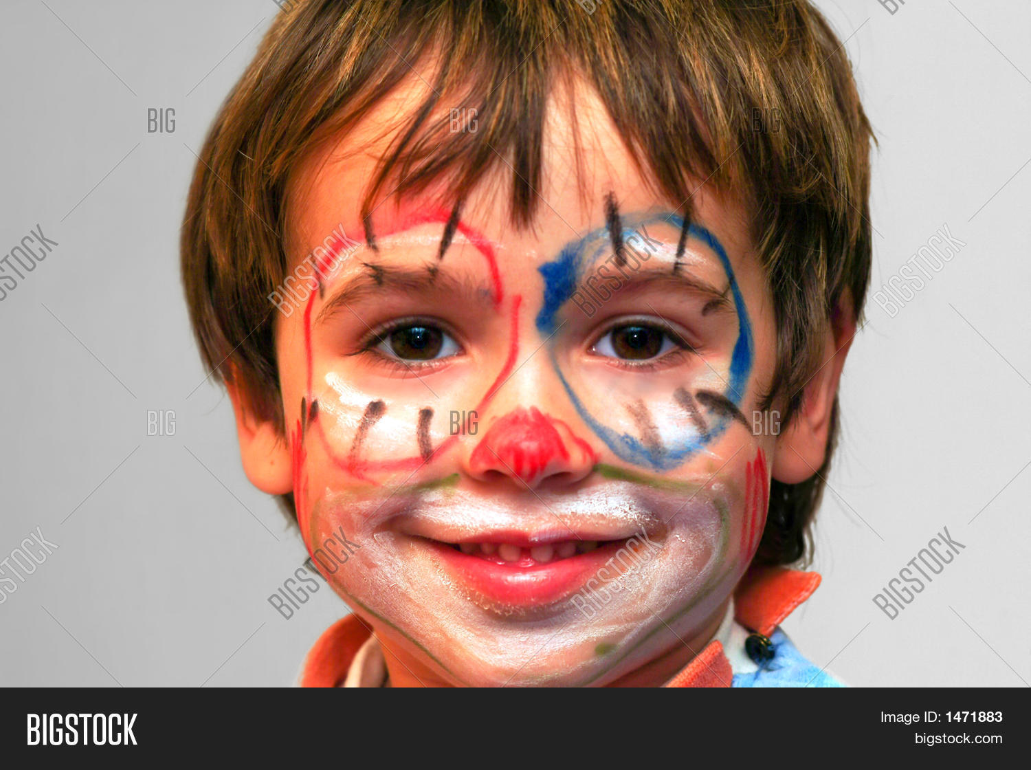 lightbox 保存取消   保存 closeup of a boy with painted face 可