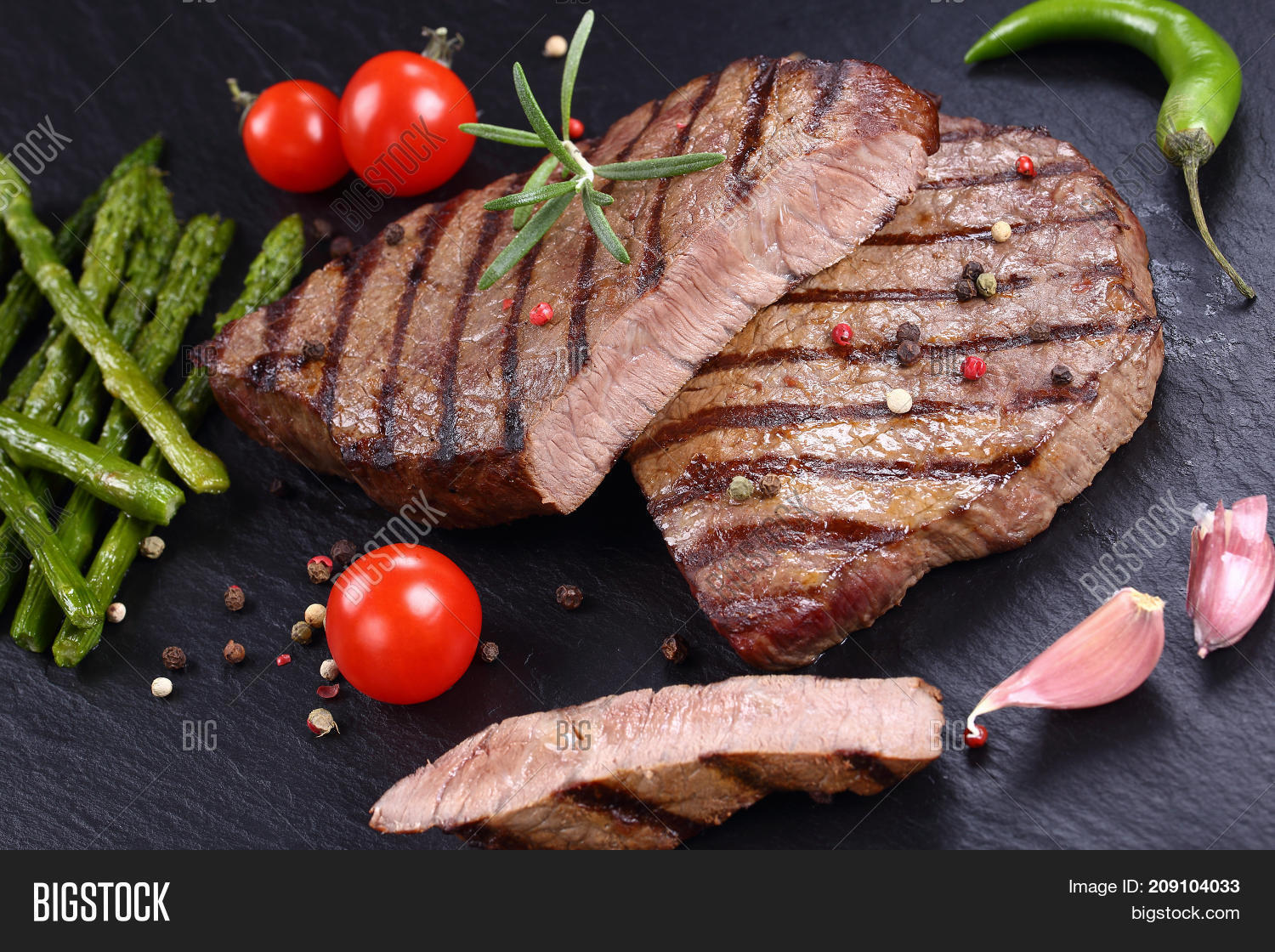 barbecued beef steaks cut pieces图片和照片 | bigstock